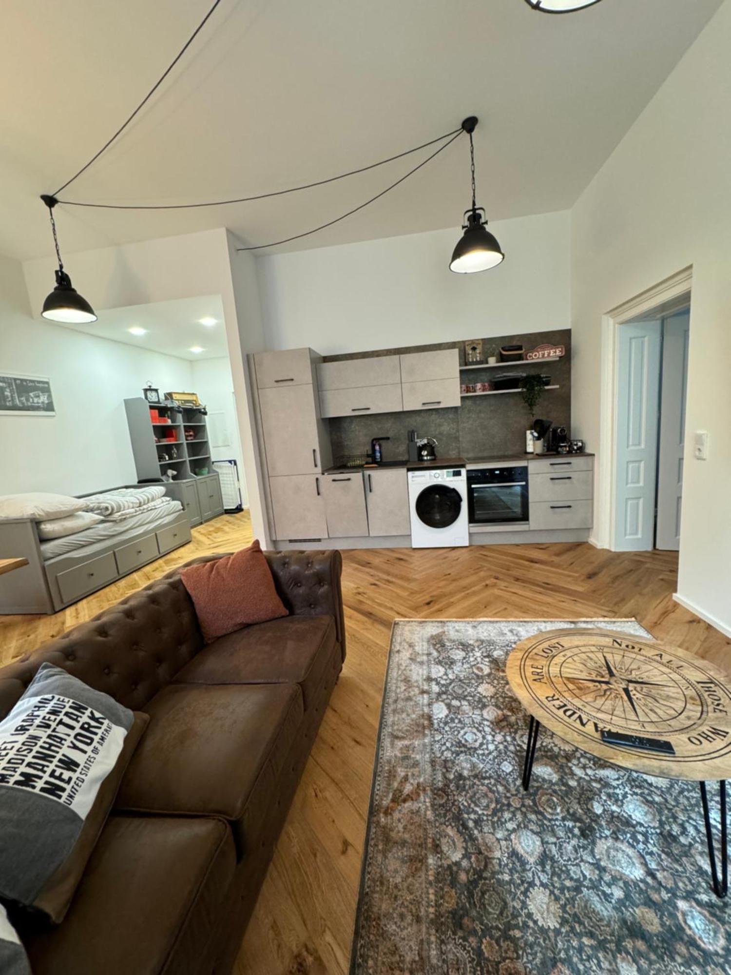 Industrial Apartment Schlossberg Линц Экстерьер фото